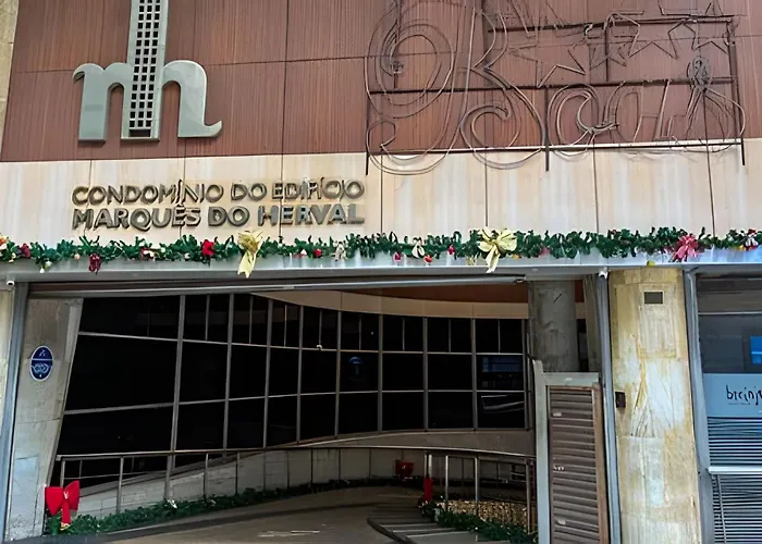 Excelente Studio no centro em frente ao metrô Rio de Janeiro